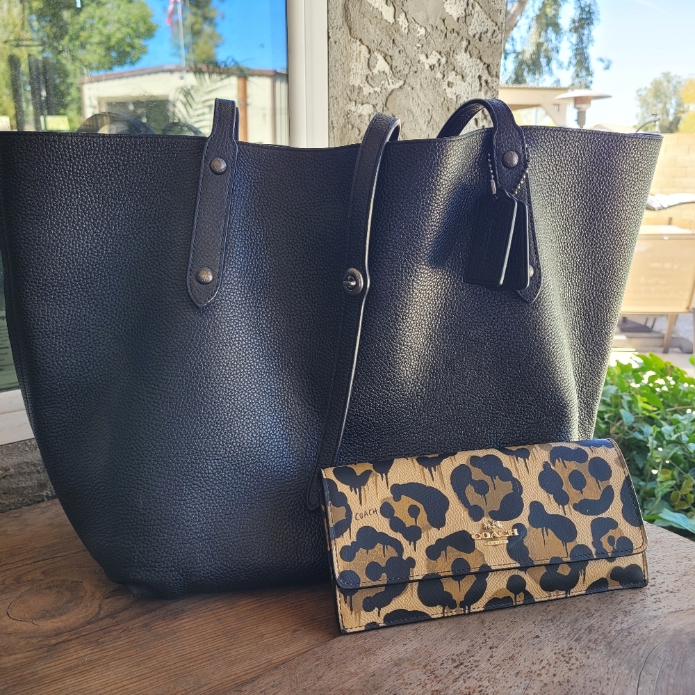Coach Market tote with wallet